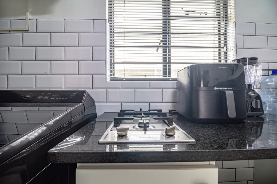 1 Bedroom Property for Sale in Richmond Hill Eastern Cape